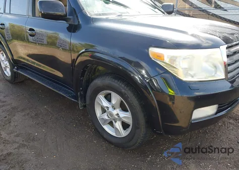 2011 Toyota Land Cruiser V8 из США, поврежденный, VIN JTMHY7AJ6B4008854